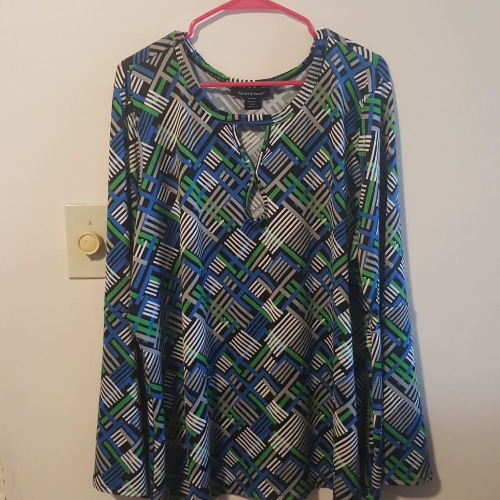 Blouse - Picture 2 of 5